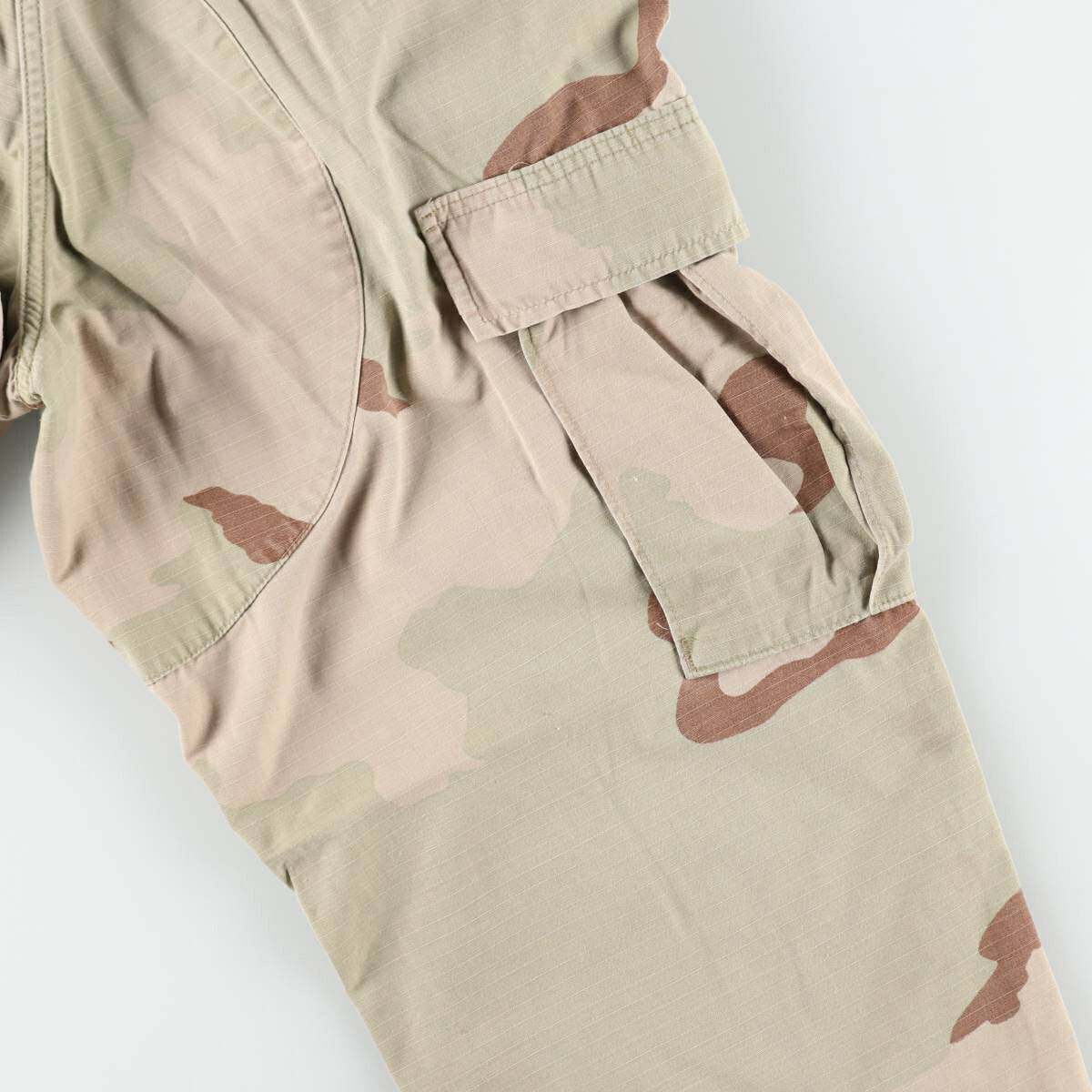 古着 90年代 米軍実品 迷彩柄 3C デザートカモ リップストップ ミリタリー カーゴパンツ コンバットパンツ USA製 SMALL-SHORT メンズw30相当 ヴィンテージ /eaa386026 【中古】 【260704】