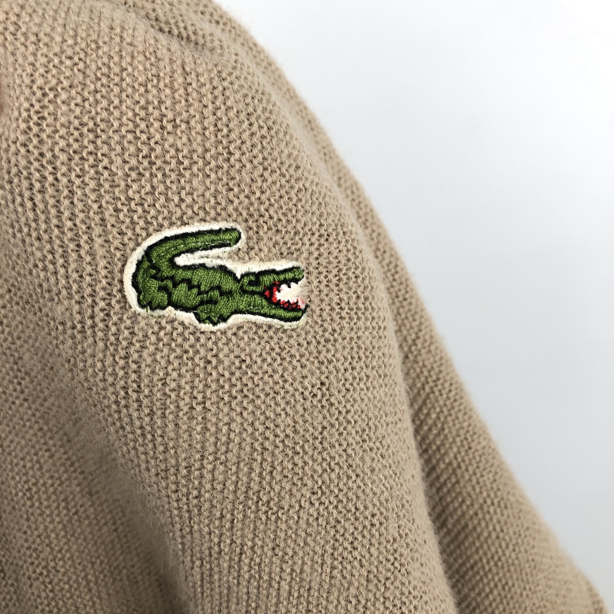古着 ラコステ LACOSTE IZOD Vネック アクリルニットセーター USA製 メンズM相当 /eaa654408 【中古】 【260704】
