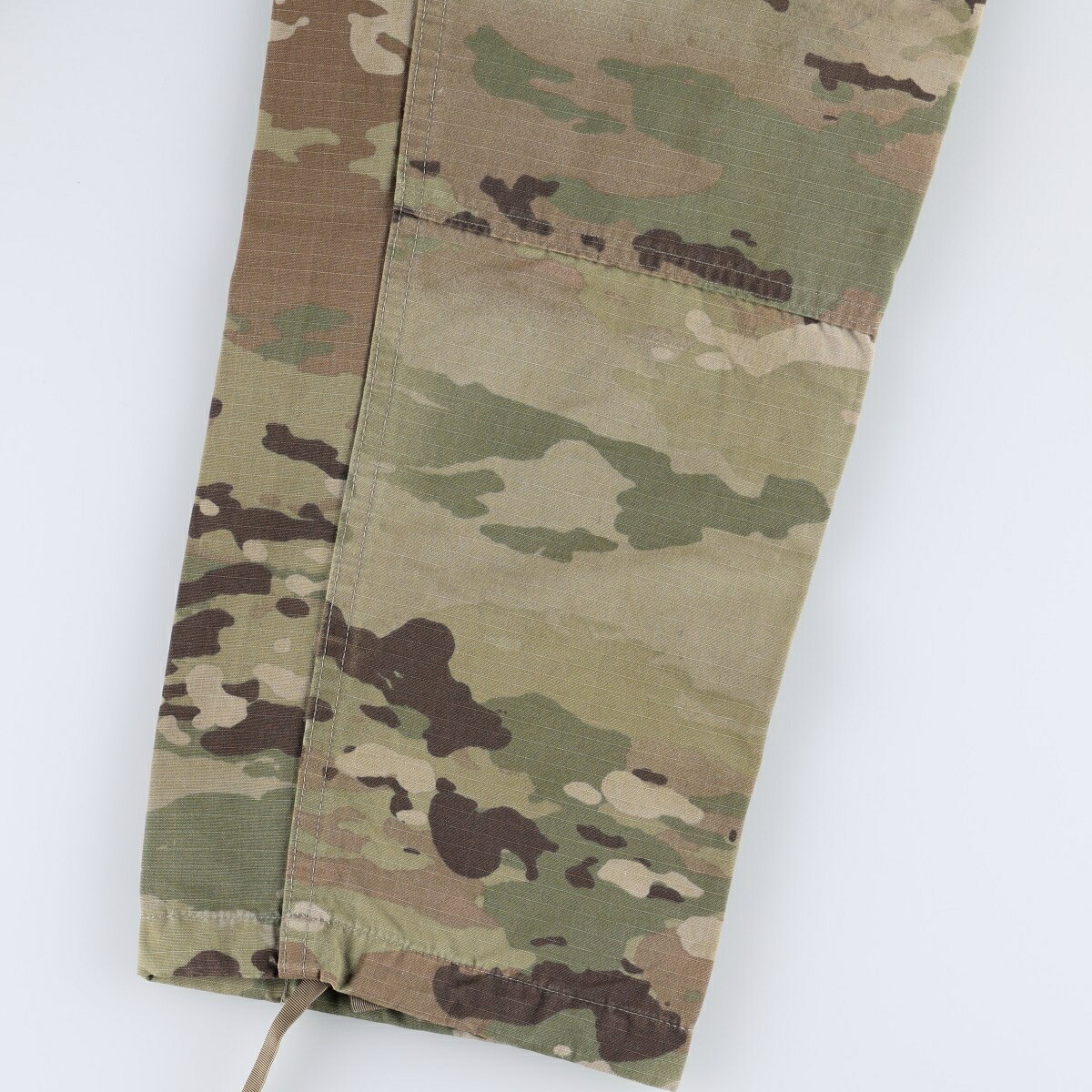古着 米軍実品 迷彩柄 マルチカムカモ リップストップ ミリタリー カーゴパンツ コンバットパンツ USA製 メンズw31相当 /eaa664086 【中古】 【260803】