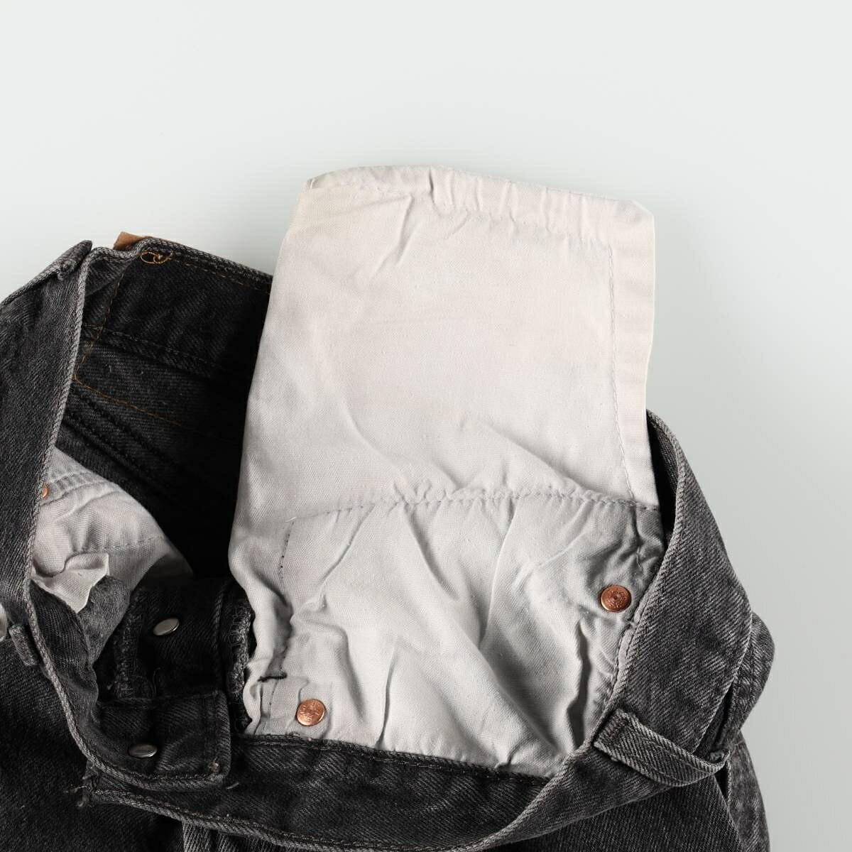 古着 90～00年代 リーバイス Levis 501-0185 ユーロモデル ブラックデニム ストレートデニムパンツ 英国製 レディースL(w28)相当 /eaa668288 【中古】 【260824】