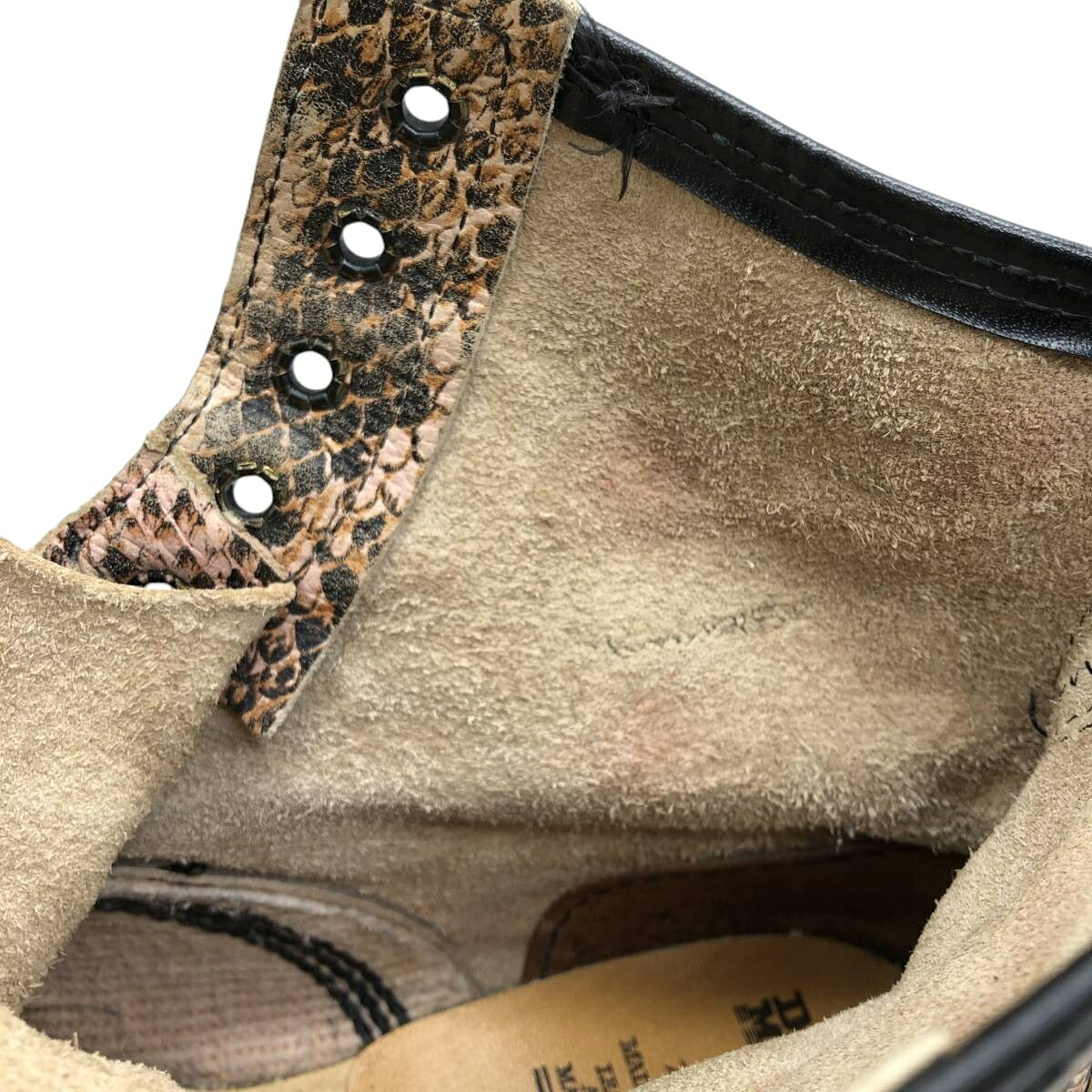 古着 ドクターマーチン Dr.Martens 蛇柄 パイソン柄 8ホールブーツ 英国製 7 メンズ26.0cm相当 /saa014423 【中古】 【251215】 【CF2512】 【SS2606_10】
